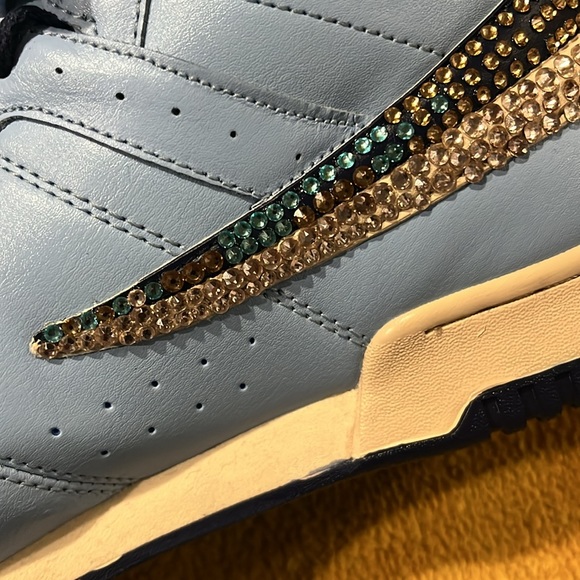 Gently used high top shoes for men custom made with Swarovski stones - Picture 4 of 9